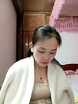 Snapshot of Feeling-hot chatting on December 19, 2025, 11:07 pm Feeling-hot online show from December 19, 2025, 11:07 pm