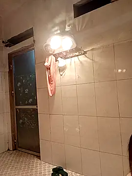 Snapshot of Feeling-hot chatting on February 18, 2026, 5:20 pm Feeling-hot online show from February 18, 2026, 5:20 pm