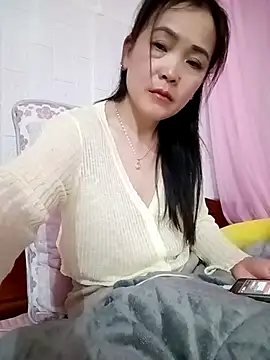 Snapshot of Feeling-hot chatting on February 24, 2026, 7:04 pm Feeling-hot online show from February 24, 2026, 7:04 pm