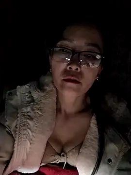 Snapshot of Feeling-hot chatting on November 17, 2025, 4:55 pm Feeling-hot online show from November 17, 2025, 4:55 pm