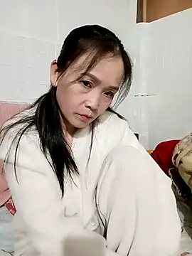 Snapshot of Feeling-hot chatting on December 4, 2025, 7:46 pm Feeling-hot online show from December 4, 2025, 7:46 pm