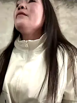 Snapshot of Feeling-hot chatting on February 18, 2026, 5:16 am Feeling-hot online show from February 18, 2026, 5:16 am