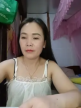 Feeling-hot online show from May 22, 2026, 2:15 pm