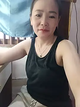 Feeling-hot online show from May 25, 2026, 2:55 am