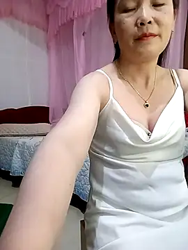 Feeling-hot online show from May 16, 2026, 2:27 pm