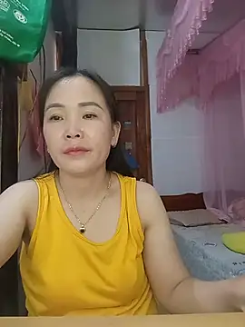 Feeling-hot online show from May 23, 2026, 2:21 am