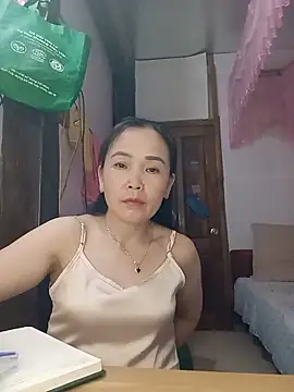 Feeling-hot online show from May 21, 2026, 1:52 pm