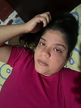 Snapshot of diamore3377 chatting on April 8, 2026, 3:52 am diamore3377 online show from April 8, 2026, 3:52 am