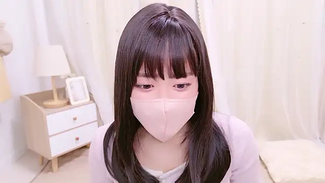 KAZUNAxo online show from November 13, 2025, 2:15 am