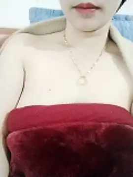 Snapshot of Swan-white123 chatting on February 9, 2026, 1:47 am Swan-white123 online show from February 9, 2026, 1:47 am