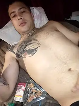 Snapshot of Latrelzin17 chatting on November 13, 2025, 3:54 am Latrelzin17 online show from November 13, 2025, 3:54 am