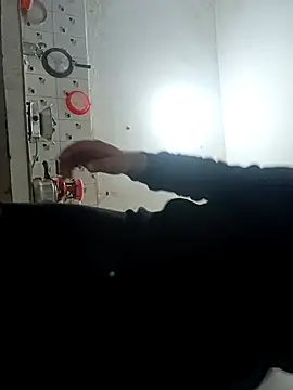 Snapshot of justdev2599 chatting on November 15, 2025, 4:00 pm justdev2599 online show from November 15, 2025, 4:00 pm