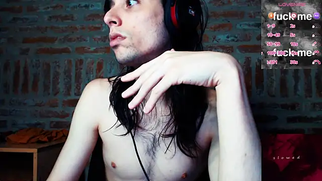 CaramelToy online show from January 12, 2026, 6:04 pm