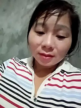 Snapshot of vangkt-cute chatting on March 14, 2026, 3:12 am vangkt-cute online show from March 14, 2026, 3:12 am