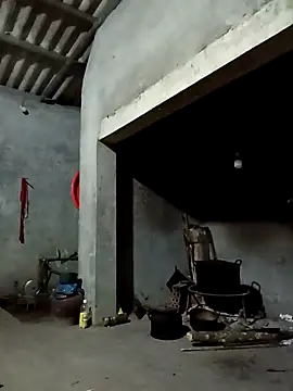 Snapshot of vangkt-cute chatting on April 15, 2026, 12:32 pm vangkt-cute online show from April 15, 2026, 12:32 pm