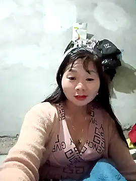 vangkt-cute online show from December 20, 2025, 10:56 pm