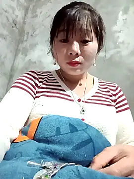 Snapshot of vangkt-cute chatting on February 6, 2026, 1:51 pm vangkt-cute online show from February 6, 2026, 1:51 pm