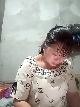 Snapshot of vangkt-cute chatting on March 26, 2026, 7:34 pm vangkt-cute online show from March 26, 2026, 7:34 pm