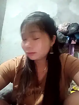 Snapshot of vangkt-cute chatting on February 22, 2026, 9:27 pm vangkt-cute online show from February 22, 2026, 9:27 pm