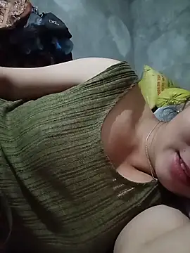 vangkt-cute online show from May 20, 2026, 6:43 am