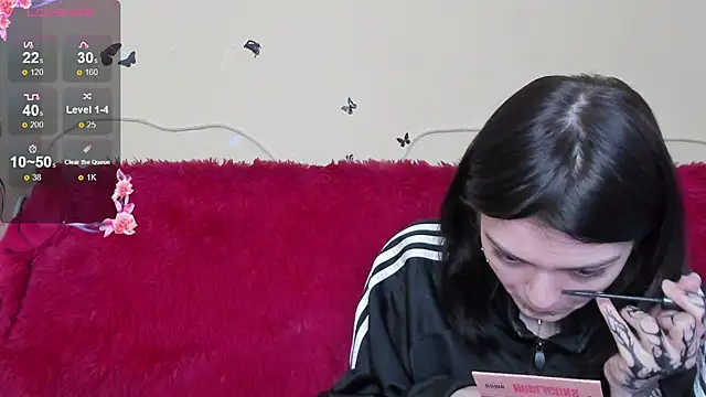 EmmaDarkk online show from December 19, 2025, 8:38 am