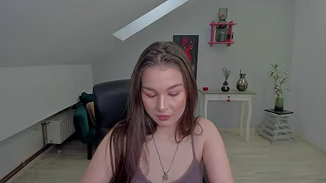 Snapshot of LouannaHart chatting on February 3, 2026, 6:40 am LouannaHart online show from February 3, 2026, 6:40 am