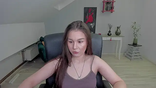 Snapshot of LouannaHart chatting on February 9, 2026, 4:54 am LouannaHart online show from February 9, 2026, 4:54 am