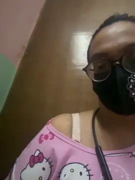 Snapshot of Saguphtah_Chattergy_22 chatting on November 18, 2025, 4:43 pm Saguphtah Chattergy 22 online show from November 18, 2025, 4:43 pm