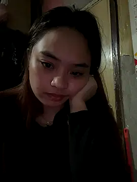 pinayyours18 online show from November 19, 2025, 1:27 am