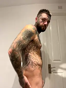 magicmichaell online show from November 11, 2025, 9:53 pm