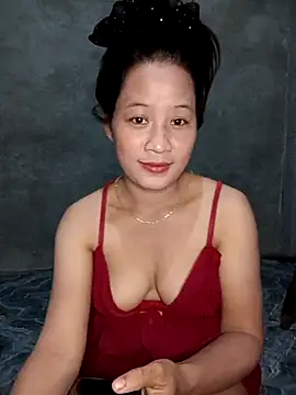 Snapshot of -Huong-99 chatting on November 18, 2025, 12:30 pm -Huong-99 online show from November 18, 2025, 12:30 pm