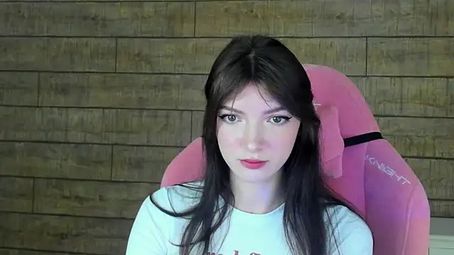 Snapshot of SophiaProve chatting on April 27, 2026, 6:06 pm SophiaProve online show from April 27, 2026, 6:06 pm