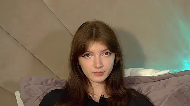 Snapshot of SophiaProve chatting on April 21, 2026, 1:42 am SophiaProve online show from April 21, 2026, 1:42 am