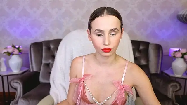 YourMoneyBossNikki online show from November 12, 2025, 1:37 pm