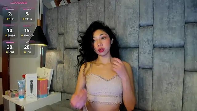 Emmaskinny online show from November 27, 2025, 3:29 am