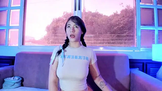 ReiAyanamy online show from February 4, 2026, 7:53 pm