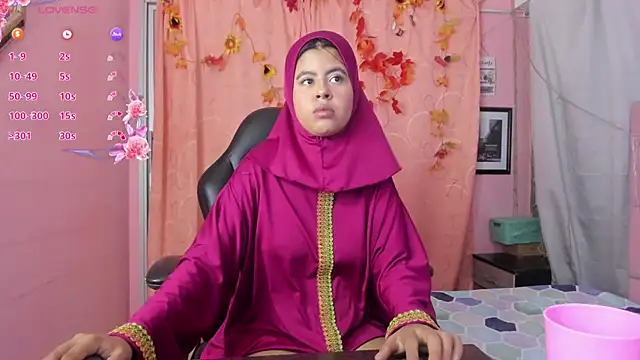 NaylaAbadi online show from February 7, 2026, 12:24 pm