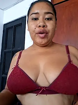 Sarahy- online show from May 18, 2026, 1:27 pm