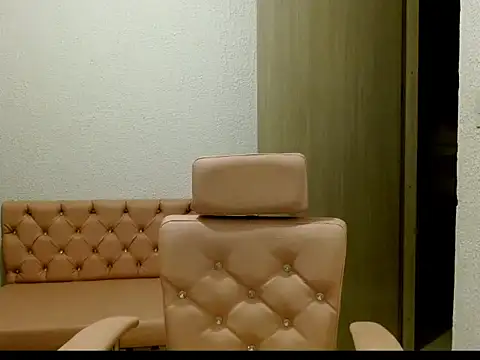 Snapshot of Fox_Alexandra chatting on January 7, 2026, 1:43 am Fox Alexandra online show from January 7, 2026, 1:43 am