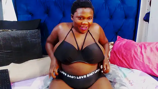 DarkCherryx online show from January 13, 2026, 7:07 pm