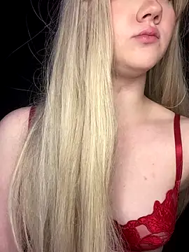 Scarlett Shadow online show from December 3, 2025, 7:57 pm