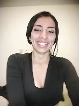 Snapshot of Mihasophia01 chatting on November 15, 2025, 4:05 am Mihasophia01 online show from November 15, 2025, 4:05 am