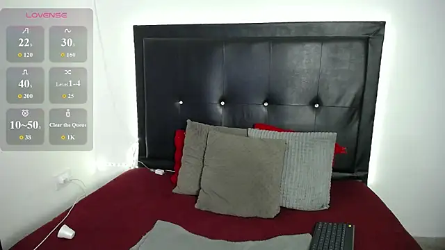 Snapshot of perla_stone_20 chatting on May 12, 2026, 12:08 am perla stone 20 online show from May 12, 2026, 12:08 am