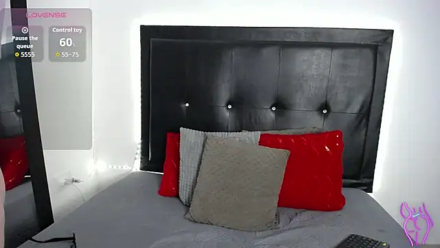 perla stone 20 online show from February 28, 2026, 8:19 pm