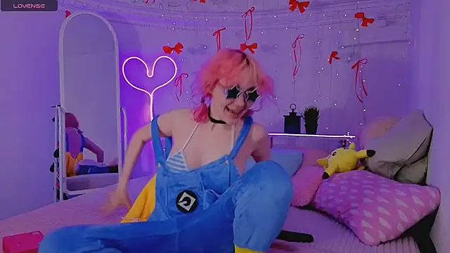 Awawrin online show from March 10, 2026, 8:24 pm