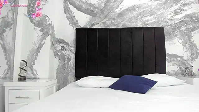 Snapshot of lilithDraven_ chatting on March 17, 2026, 3:53 am lilithDraven online show from March 17, 2026, 3:53 am