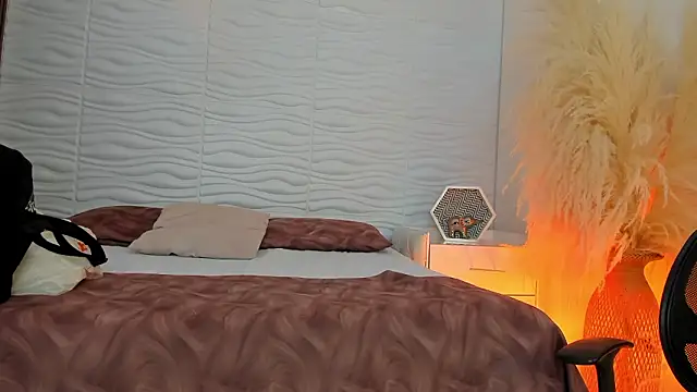 Snapshot of lilithDraven_ chatting on March 19, 2026, 4:12 am lilithDraven online show from March 19, 2026, 4:12 am