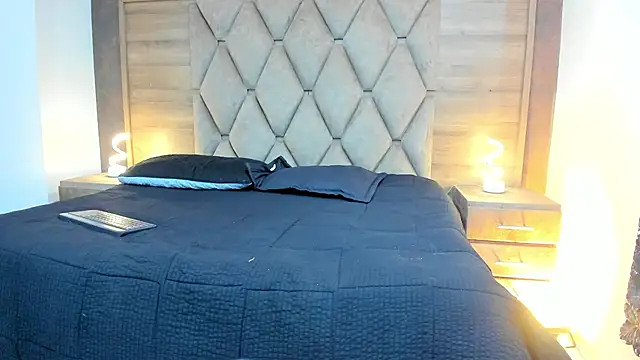 Snapshot of lilithDraven_ chatting on March 23, 2026, 4:01 am lilithDraven online show from March 23, 2026, 4:01 am