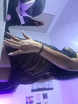 Snapshot of lilithDraven_ chatting on April 7, 2026, 3:19 am lilithDraven online show from April 7, 2026, 3:19 am