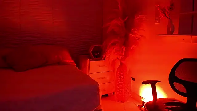 Snapshot of lilithDraven_ chatting on March 24, 2026, 4:01 am lilithDraven online show from March 24, 2026, 4:01 am